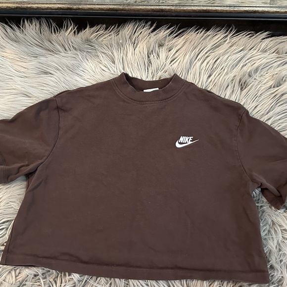 Women’s Nike crop top tee - Picture 1 of 2